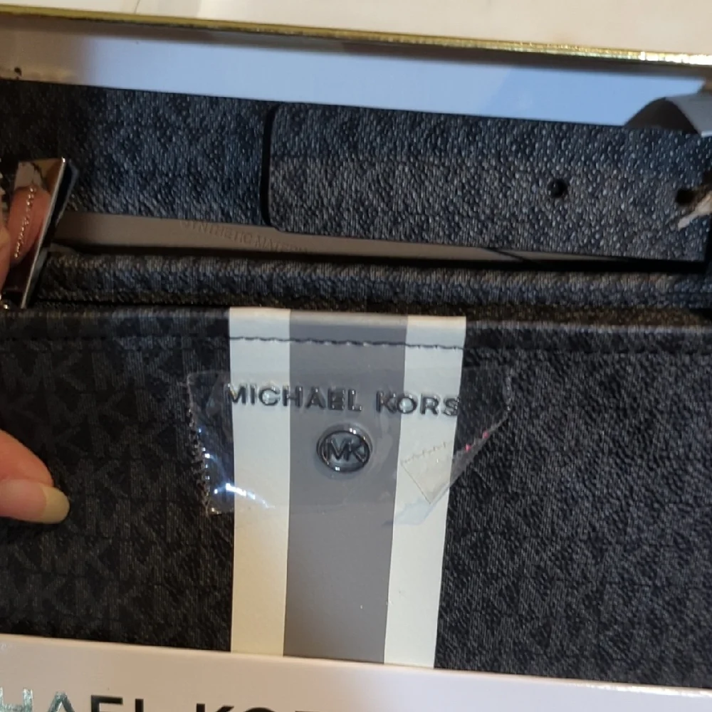 Michael Kors adjustable Black Belt Bag NWT